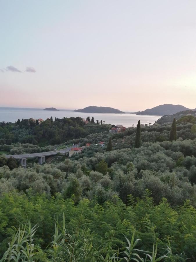 B&B Golfo Dei Poeti Леричи Экстерьер фото